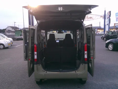 Honda N-VAN Plus Style