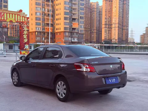 Peugeot 301