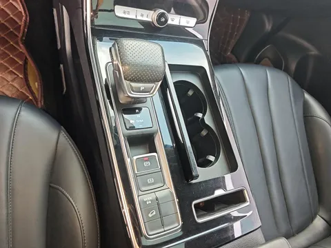 Roewe RX5