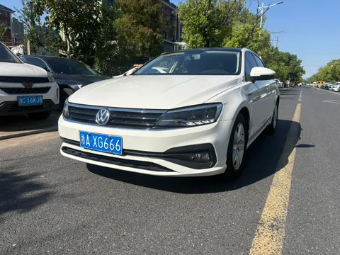 Volkswagen Lamando