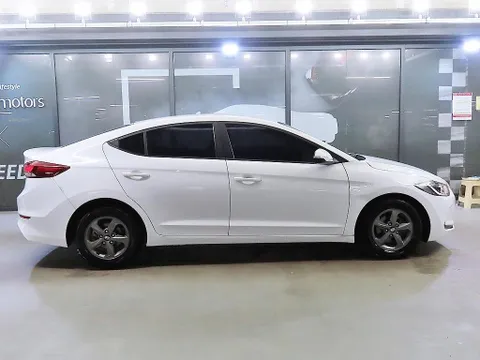 Hyundai Elantra (Avante)