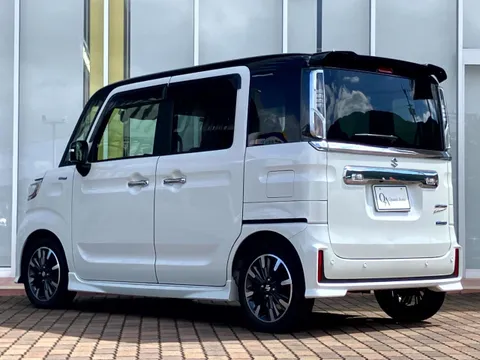Suzuki Spacia Custom