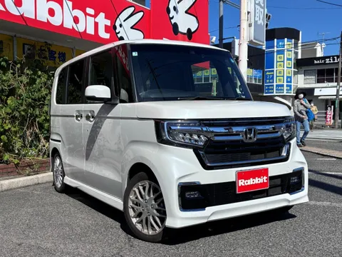 Honda N-BOX Custom