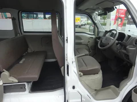 Nissan Clipper