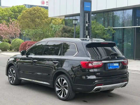Hongqi HS7