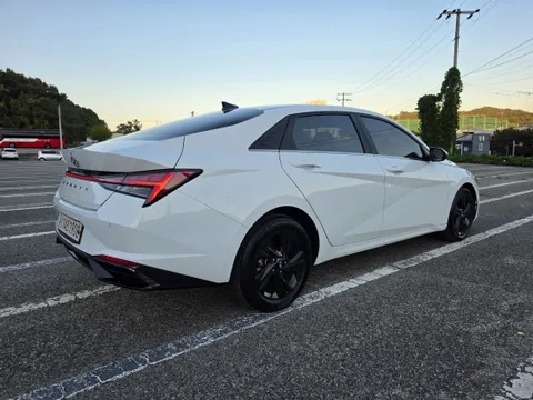 Hyundai Elantra (Avante)