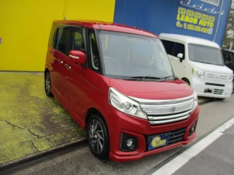 Suzuki Spacia Custom