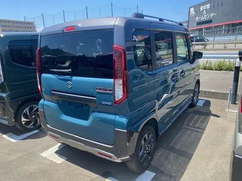 Suzuki Spacia Gear