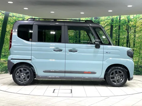 Suzuki Spacia Gear