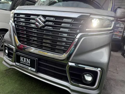Suzuki Spacia Custom
