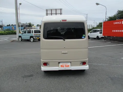 Nissan Clipper