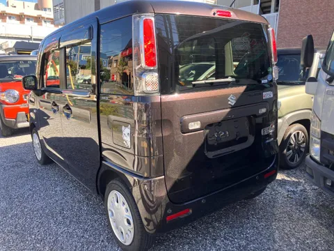 Suzuki Spacia