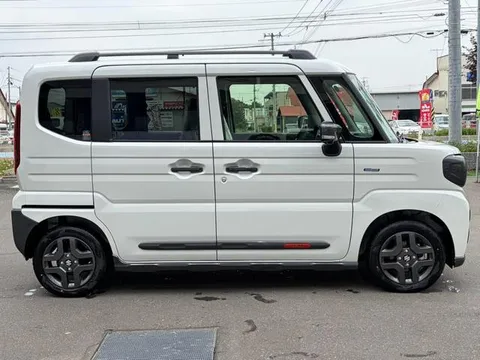 Suzuki Spacia Gear