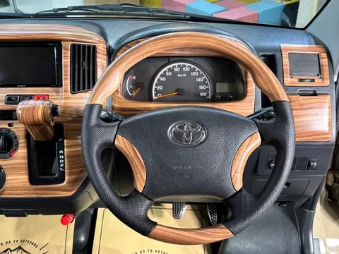 Toyota TownAce Van