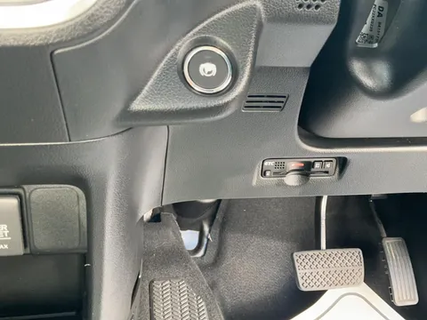 Honda N-BOX Slash
