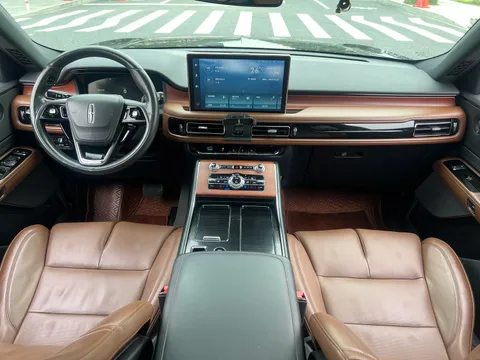 Lincoln Aviator