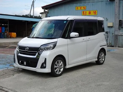 Nissan Dayz Roox
