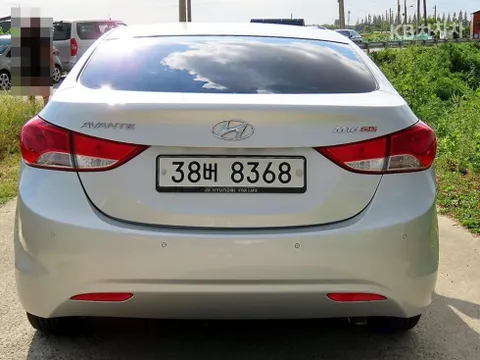 Hyundai Elantra (Avante)