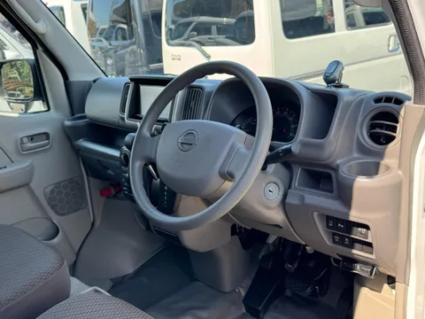Nissan Clipper
