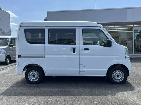 Nissan Clipper