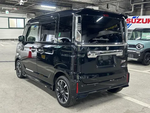 Suzuki Spacia Custom