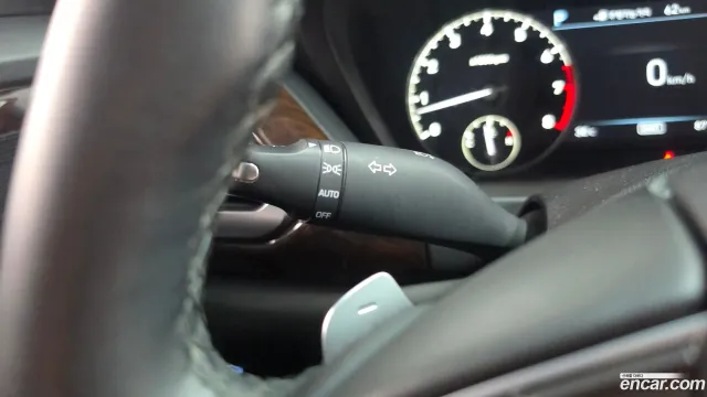 Genesis G90 (EQ900)