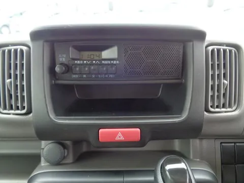 Mitsubishi Minicab Van