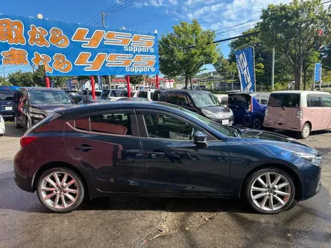 Mazda Axela Sport