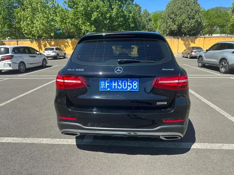 Mercedes-Benz Mercedes-Benz GLC