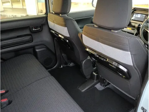 Mazda Flair Crossover