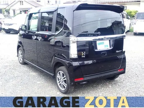 Honda N-BOX Custom