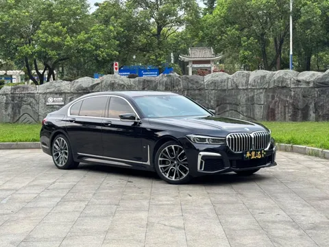 BMW 7-Series