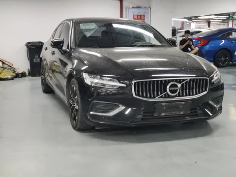 Volvo S60