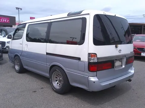 Toyota HiAce Wagon
