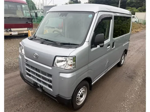Toyota Pixis Van