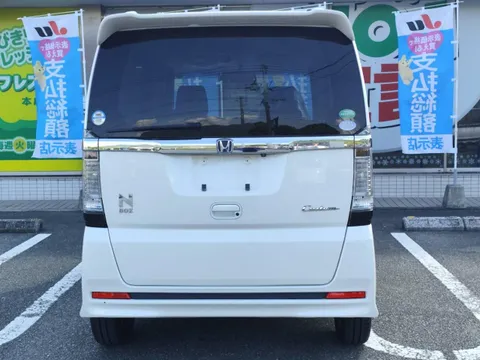 Honda N-BOX Custom