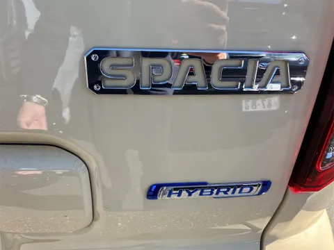 Suzuki Spacia