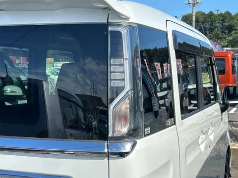 Suzuki Spacia Custom