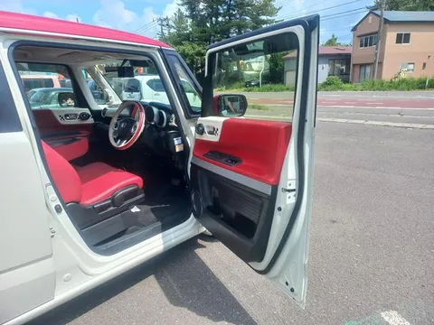Honda N-BOX Slash