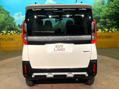 Mitsubishi Delica Mini