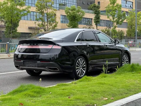 Lincoln MKZ