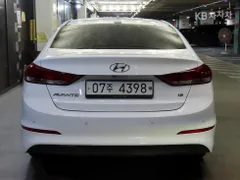 Hyundai Elantra (Avante)
