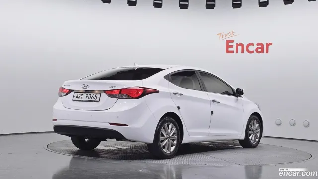 Hyundai Elantra (Avante)