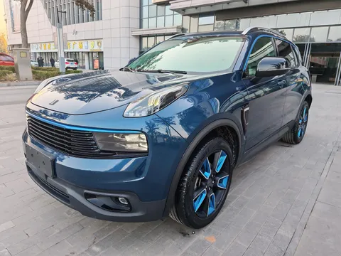 Lynk & Co 01