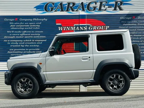Suzuki Jimny Sierra