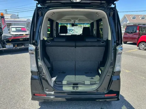 Honda N-BOX Custom