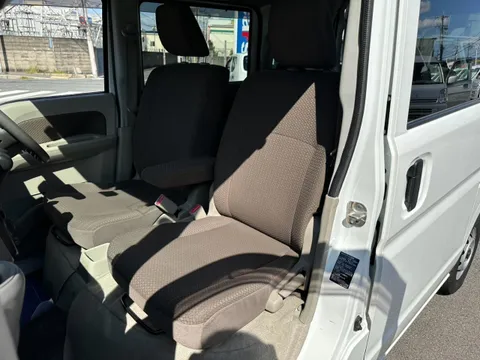 Nissan Clipper