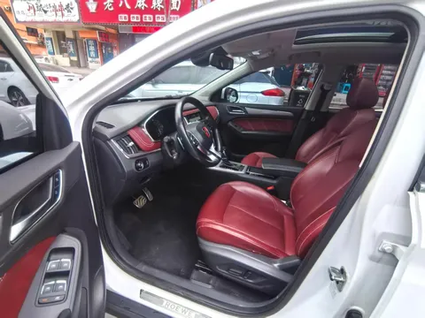 Roewe RX5