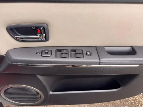 Mazda Verisa
