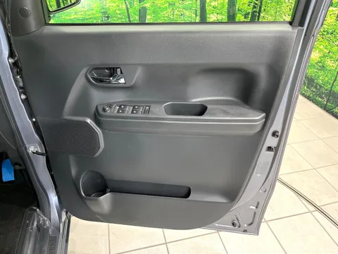 Toyota Pixis Mega